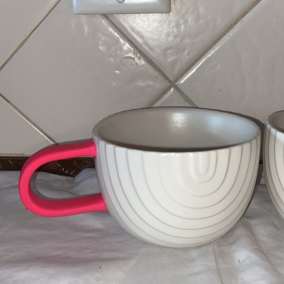 Nwot Starbucks Set Of 2 Mugs Matte White Rainbow Love Pink Handle Ceramic - Picture 3 of 8